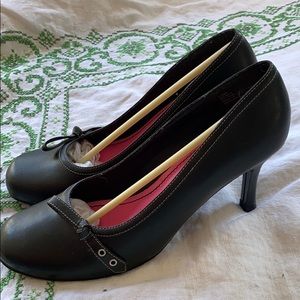 LAST CHANCE Mixit Eden Black heels, bow BRAND NEW